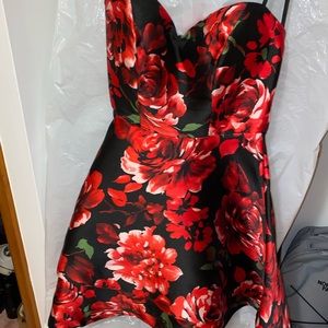 B. Darlin rose print mini dress, SIZE 1/2